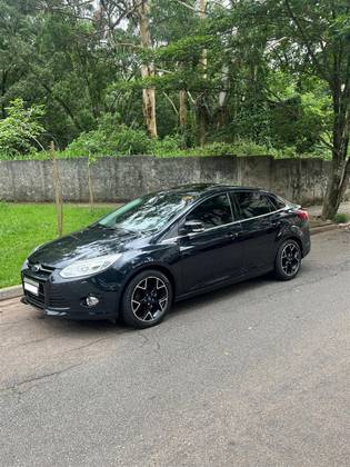 FORD FOCUS 2.0 TITANIUM PLUS SEDAN 16V FLEX 4P POWERSHIFT